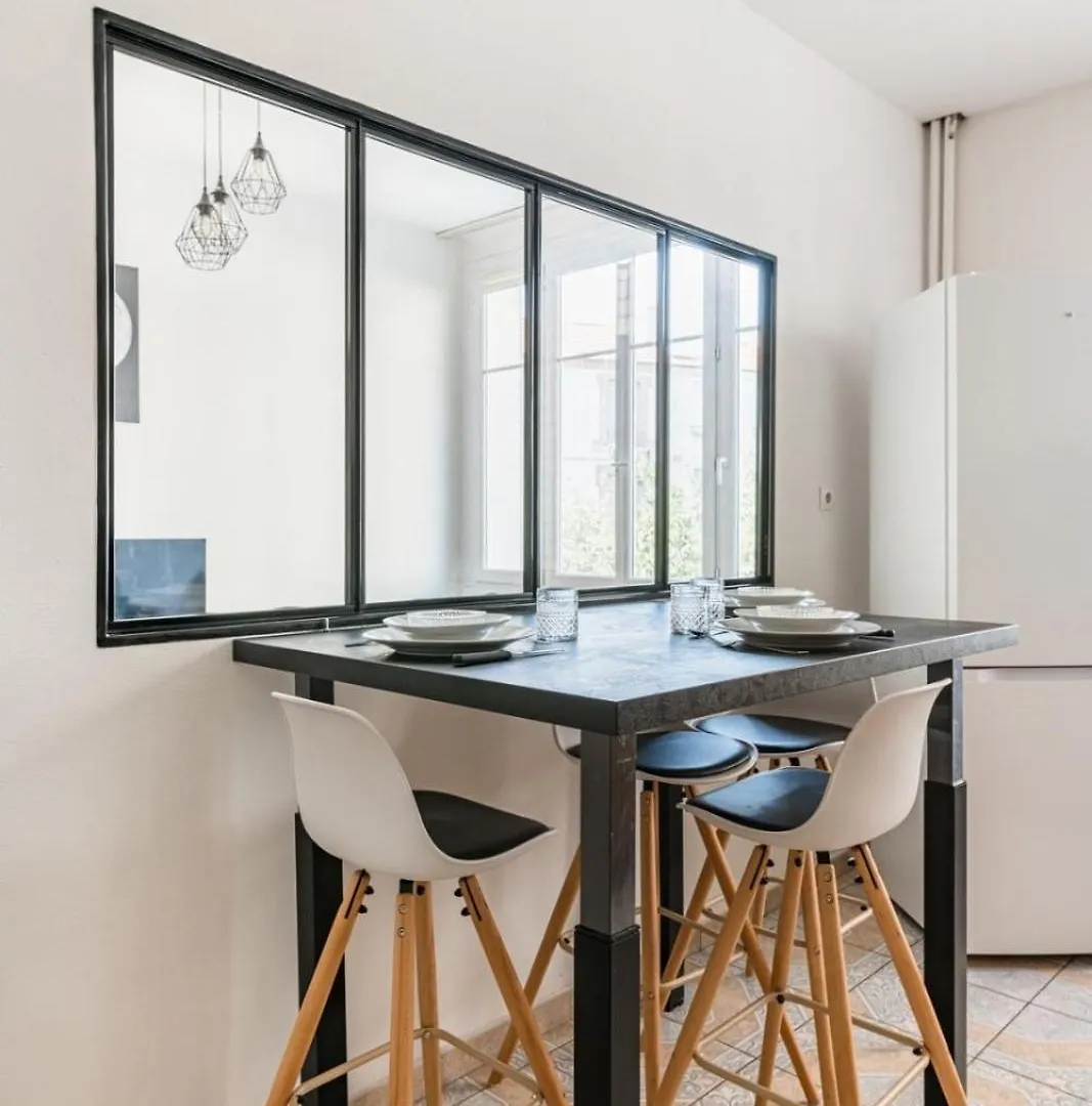 Apartment Louisa - 3Rooms - Centre-Ville Tram Saint-Etienne